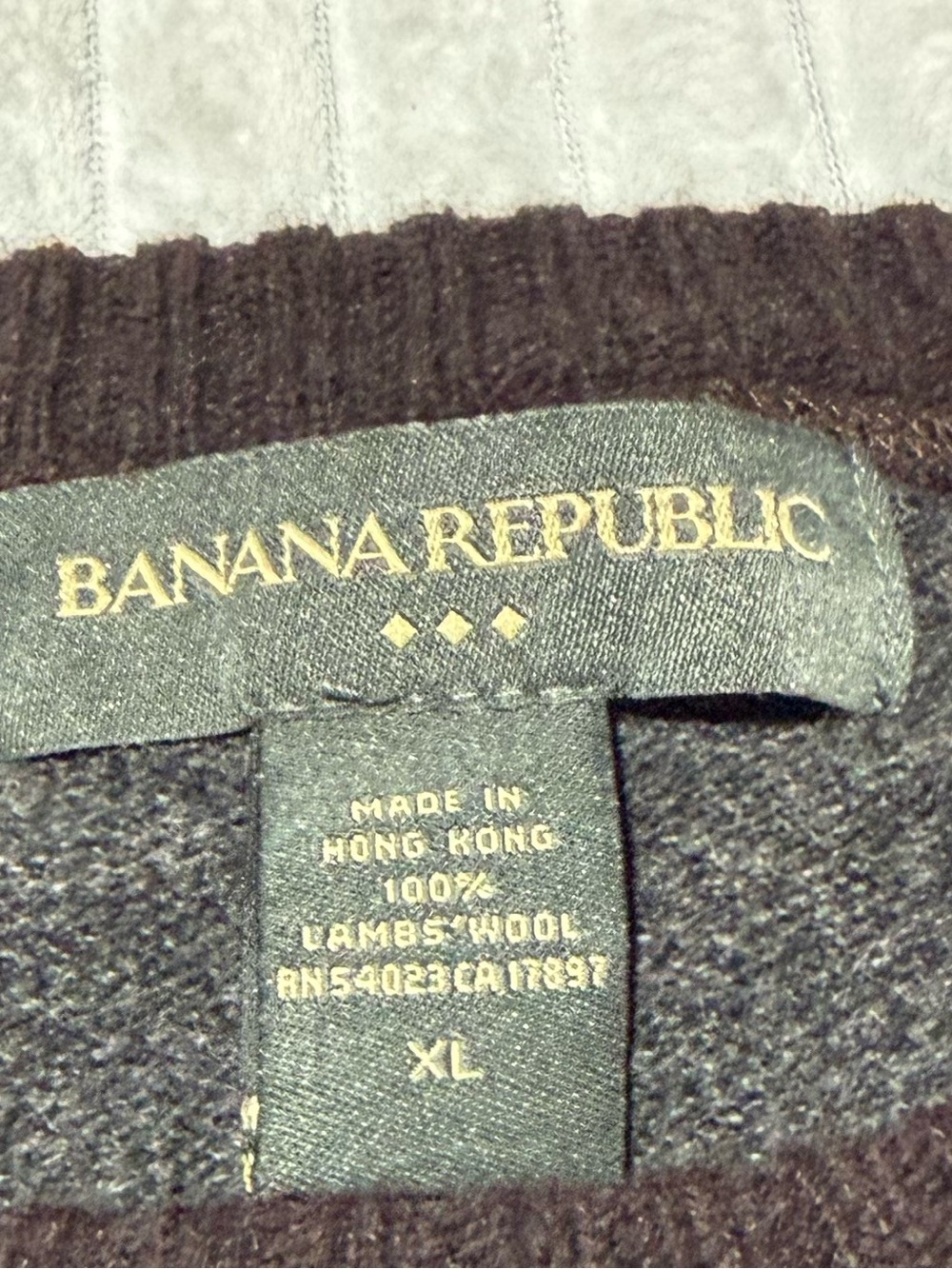 Banana Republic Brown/plum Crewneck Sweater with Gray Elbow Patches - Picture 2 of 3